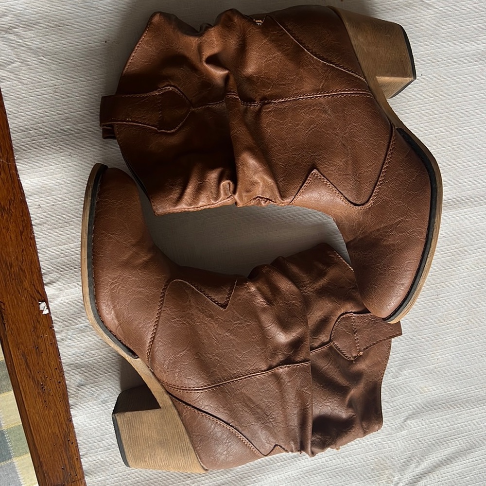 Shorty Cowgirl Boots